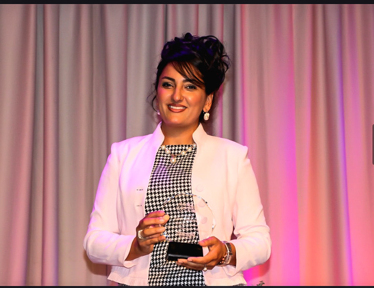 Sara Arjmand, Winner of Woman of the Year in Hospitality and Tourism!